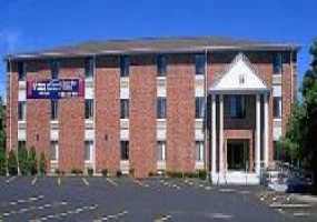 195 Worcester St., Norfolk, Massachusetts, ,Office,For Rent,Wellesley Hills Office Center,195 Worcester St.,4,15605